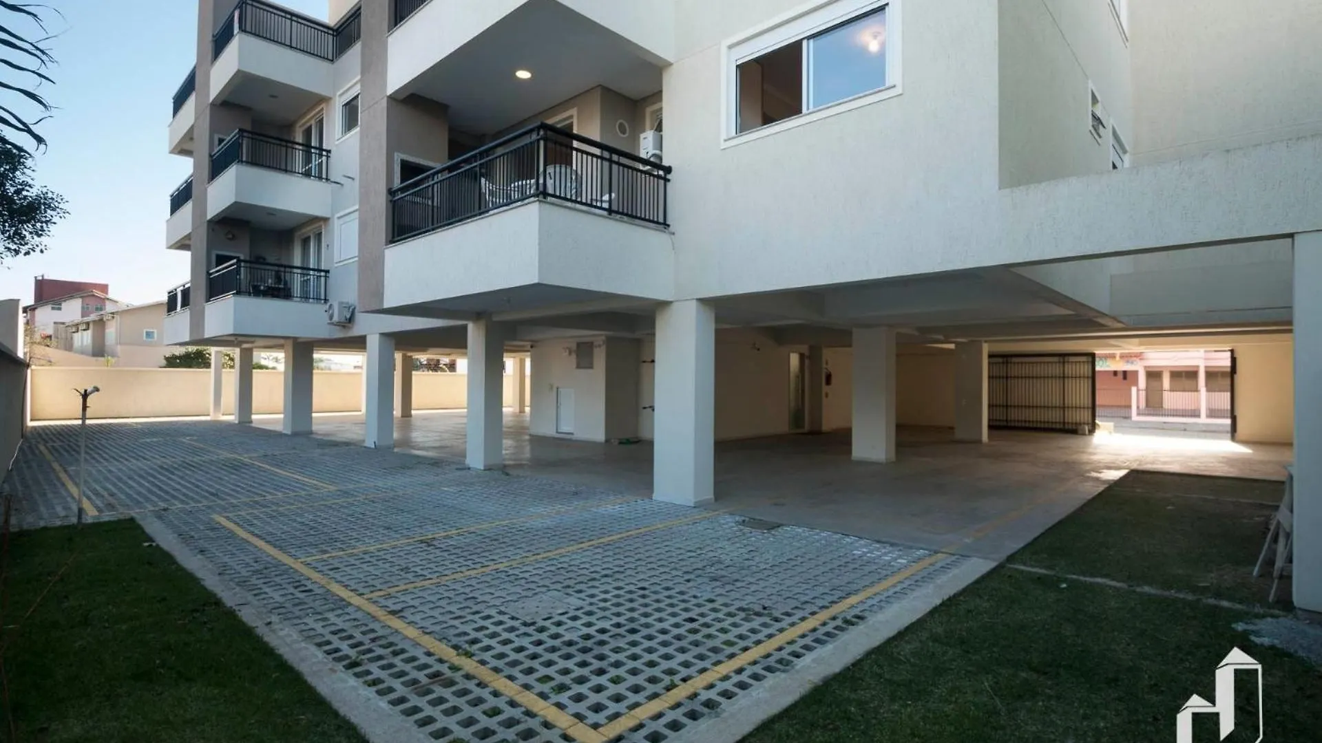 Apartment Apartamento Com 03 Dormitorios Meia Quadra Do Mar Bombinhas
